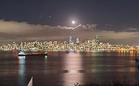 180 Degree, Unobstructed Bluff View!