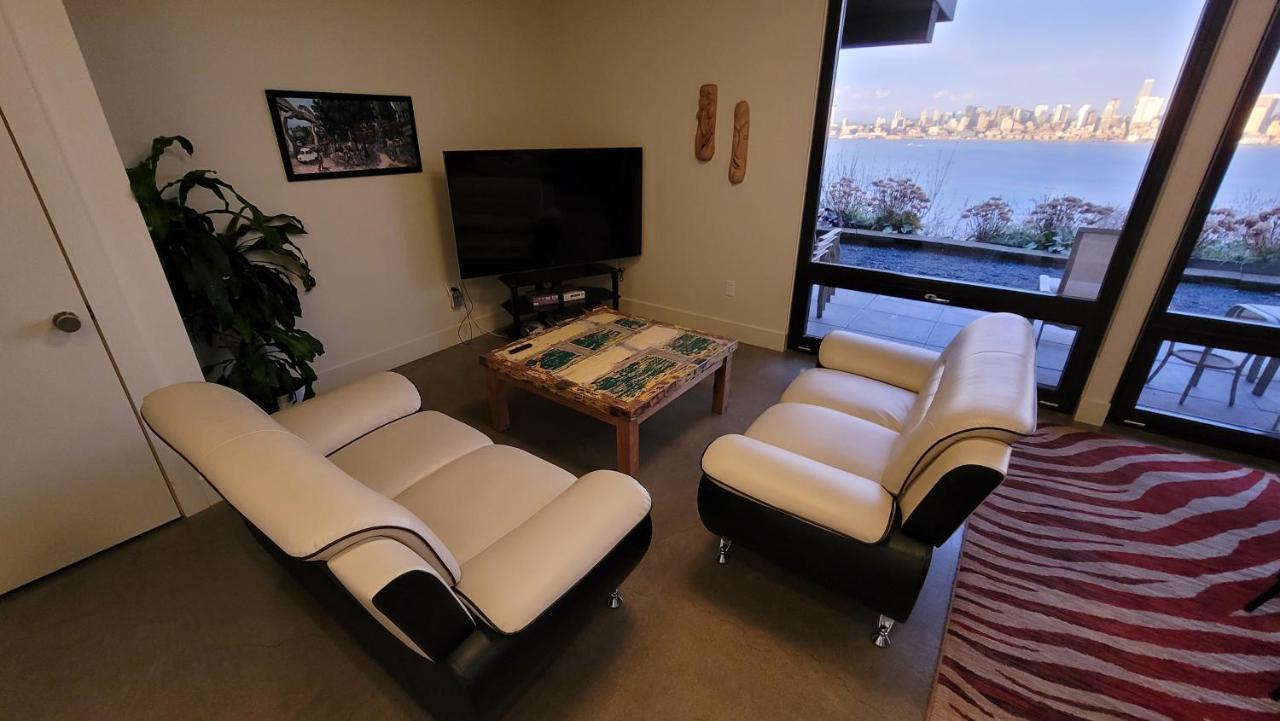 180 Degree, Unobstructed Bluff View! Apartment Seattle Exterior photo