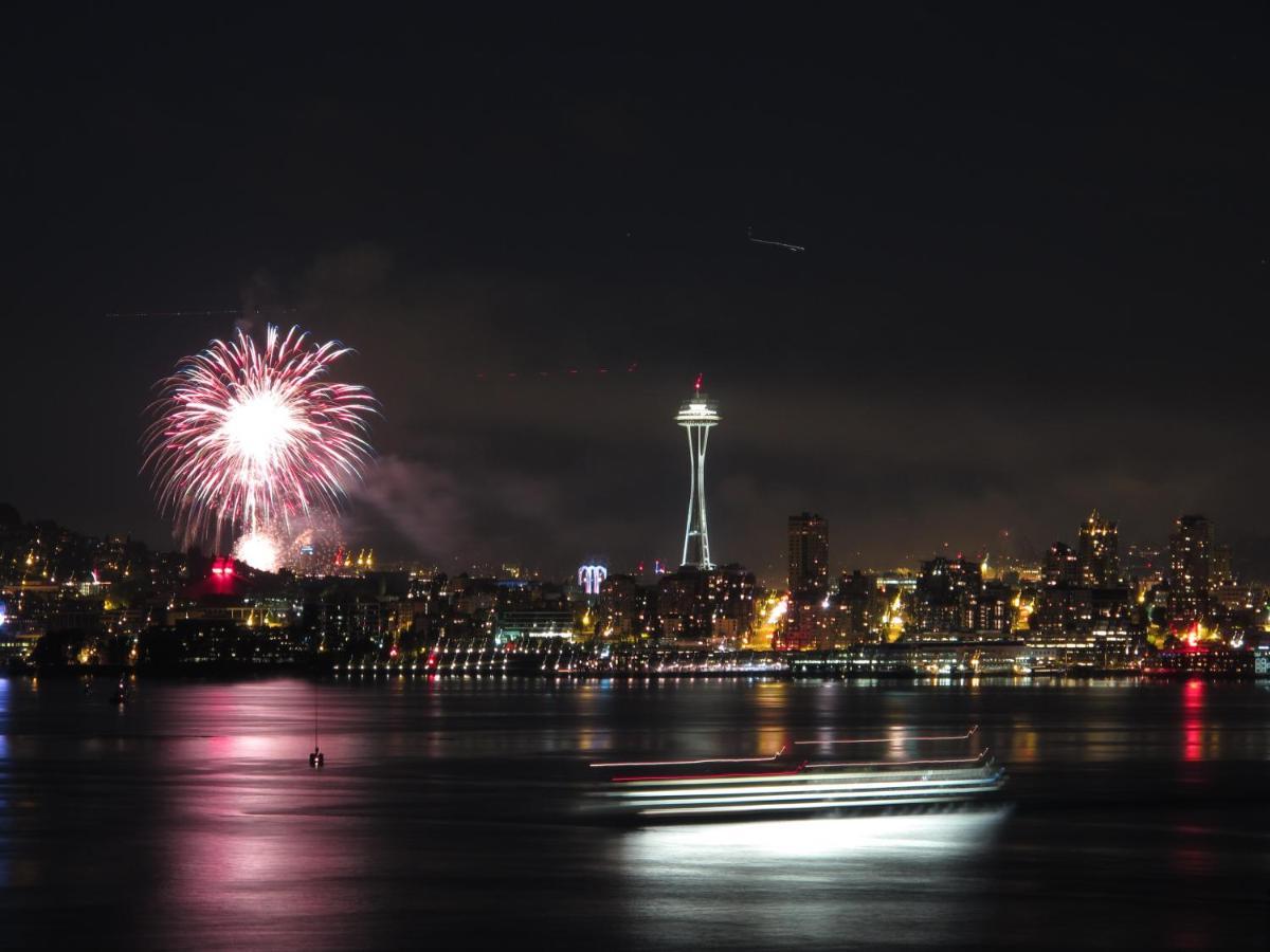 180 Degree, Unobstructed Bluff View! Apartment Seattle Exterior photo