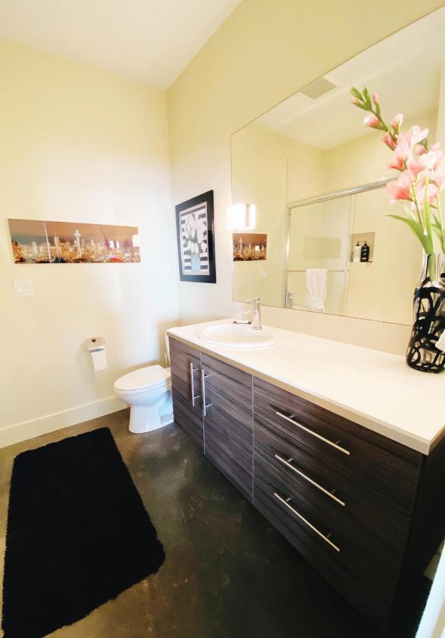 180 Degree, Unobstructed Bluff View! Apartment Seattle Exterior photo